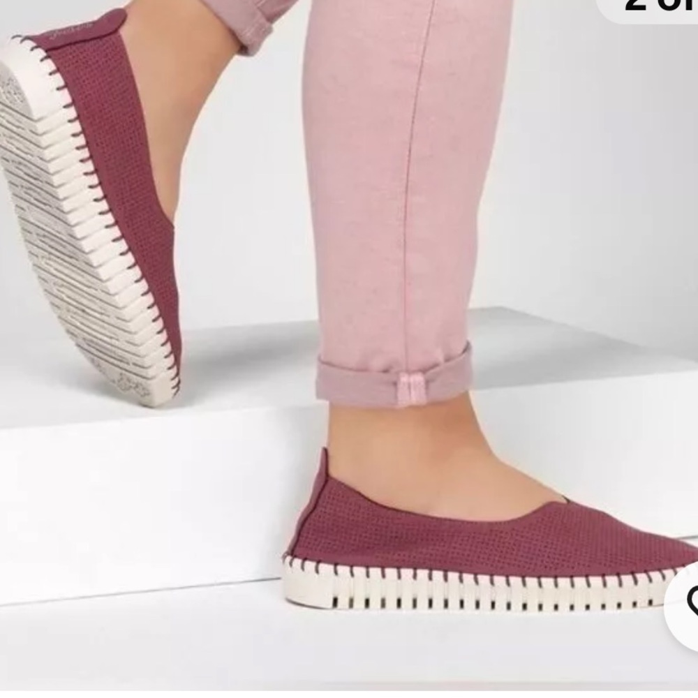 Skechers Women's Slip-On Knit Flats in Rose Burgundy